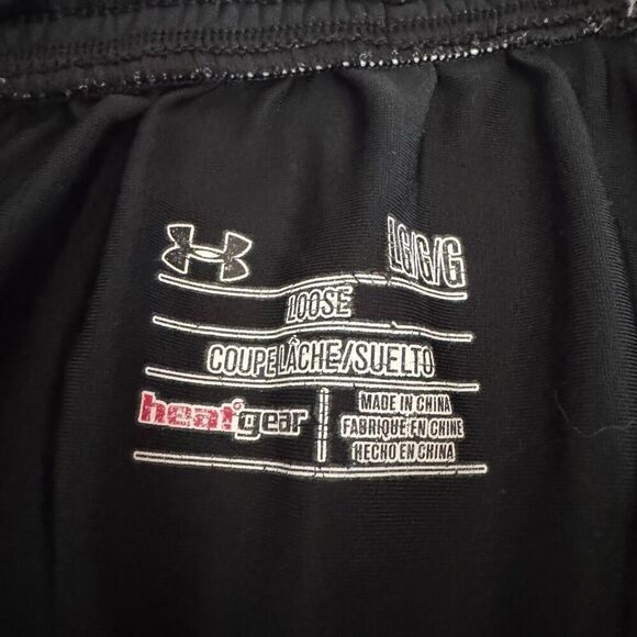 Under Armour Mens Activewear Shorts Black Small Logo Sz Large Loose Fit - Picture 6 of 9